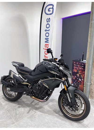 CFMOTO 800 NK