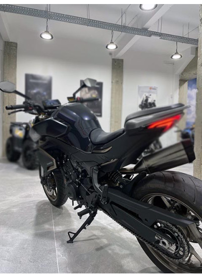 CFMOTO 800 NK